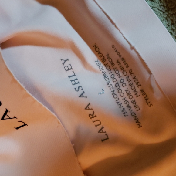 Duo Bra's | Pink and Black Bra 's - Picture 14 of 14